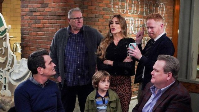 Una Familia Moderna S11E14