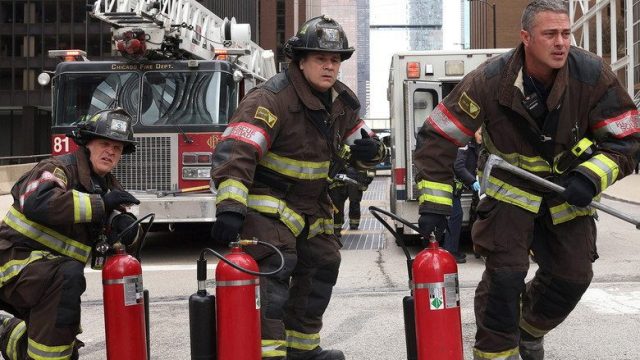 Chicago en llamas S10E21