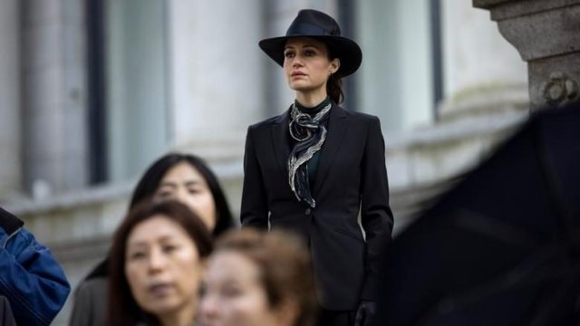 La caída de la Casa Usher S01E08
