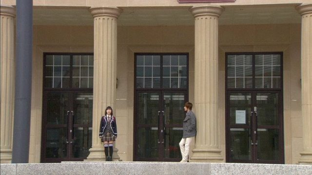 Los chicos son mejores que las flores S01E17