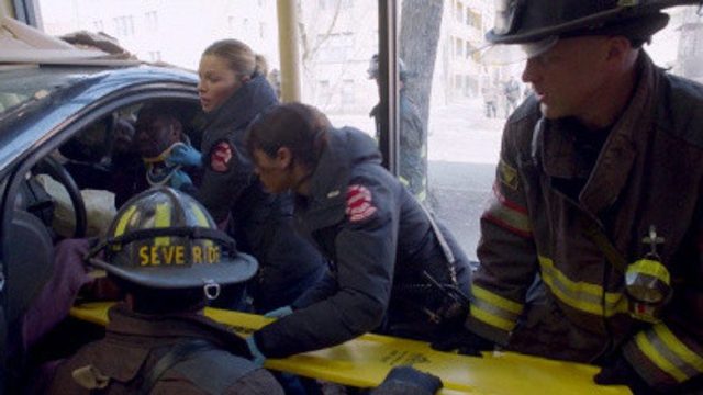 Chicago en llamas S01E21