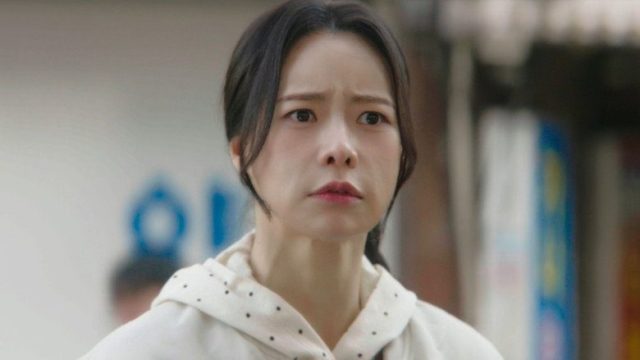 Mi némesis con aires de realeza S01E02