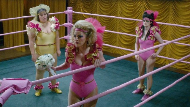 GLOW S03E01
