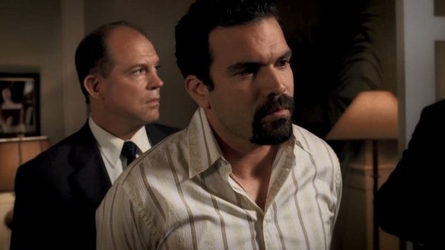 Esposas Desesperadas S01E09