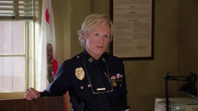 El Escudo S04E03