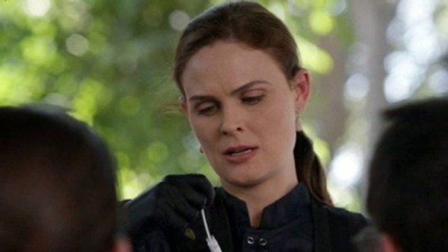 Bones S08E04