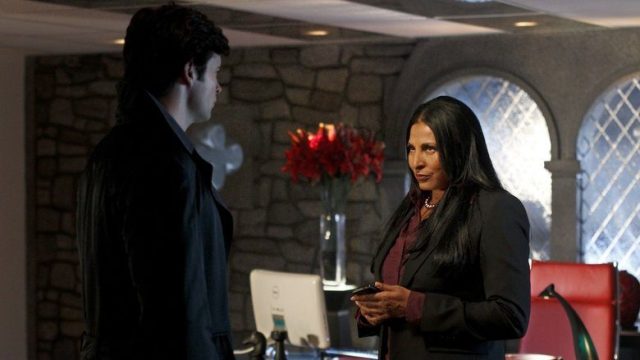 Smallville S09E16