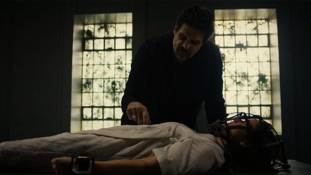 Van Helsing S01E13