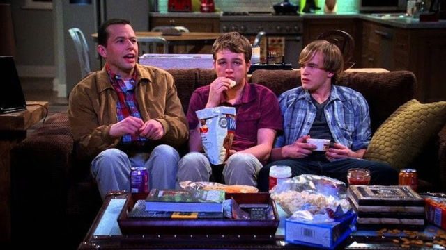 Dos Hombres y Medio S09E14