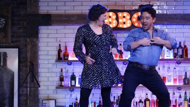 Call Me Kat S01E08