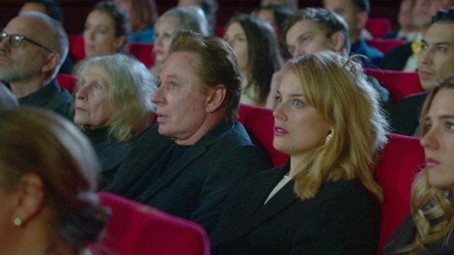 Amor y anarquía S01E03