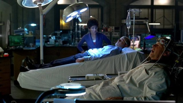 Fringe S02E05