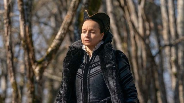 The Serpent Queen S02E01
