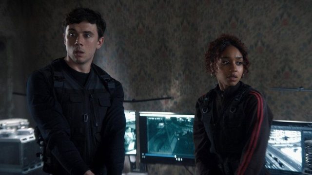 Juntas o muertas S01E06